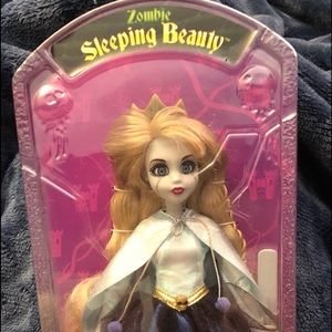 Zombie princess doll